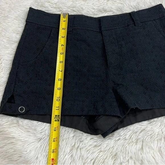 Free People Black Eyelet Lace Button Up Black shorts size 6 - Picture 4 of 13
